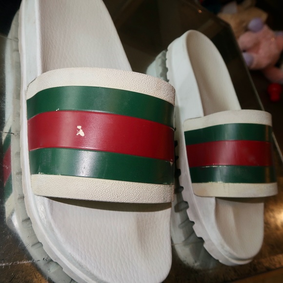 Gucci Pursuit trek rubber slider sandals - Picture 3 of 5